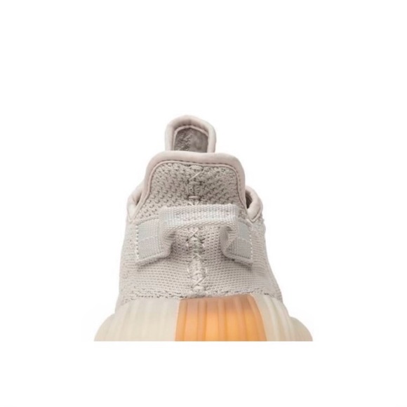 Yeezy Boost 350 V2 in Sesame - Picture 6 of 11